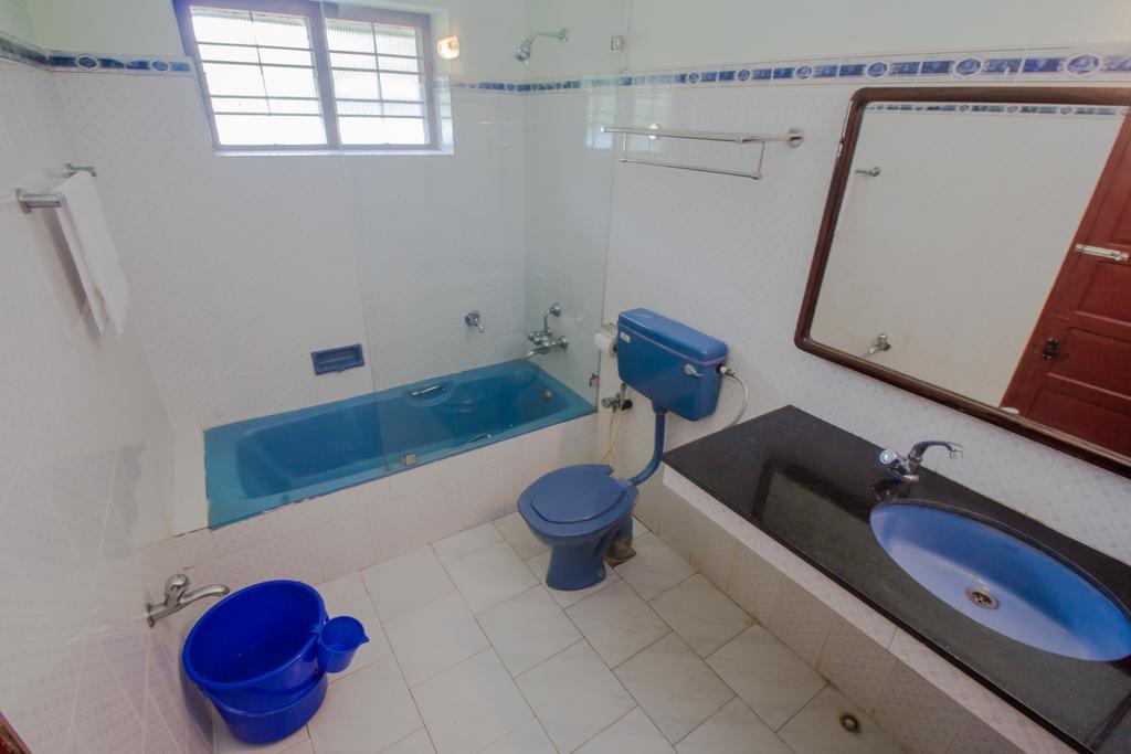 Kochi レイク カントリー ヘリテージ ホーム Bed & Breakfast エクステリア 写真